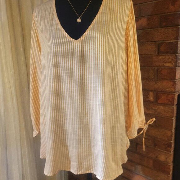 New with Tags! H&M Yellow & White Striped Flowy Blouse - Size 8 - Picture 1 of 10